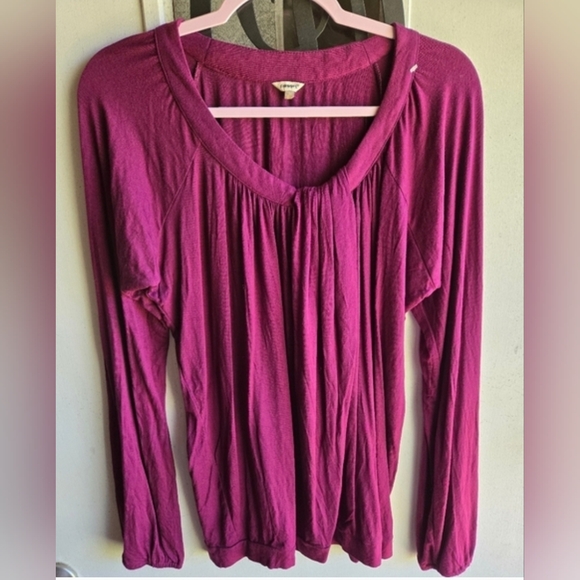 Fossil Tops - Fossil Women's Magenta Long Sleeve Top XL EUC